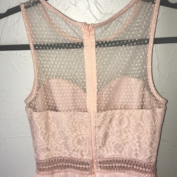 💗Blush Tulle & Lace Dress💗 - Picture 6 of 8